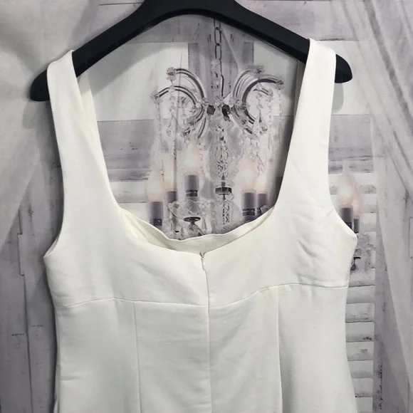 White mini dress - Picture 5 of 9